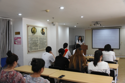 吉林分公司攜手吉林省腫瘤醫(yī)院前往長春市南關區(qū)新里社區(qū)開展義診活動。醫(yī)護人員們認真解答市民們關于常見疾病的預防、治療及康復等方面的疑問，積極普及健康生活方式和醫(yī)療保健知識。工作人員向居民們宣傳反保險欺詐、防范非法集資等相關金融知識。